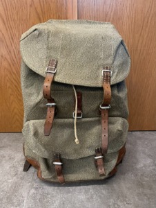 1960&#039;s Swiss Military Backpack (Salt &amp; Pepper Rucksack) 40L